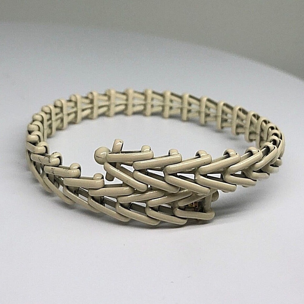 Alex and Ani Lace Gypsy 66 Wrap Bracelet VW457RG